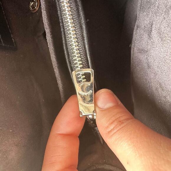 Coach Shoulder Bag/Crossbody handbag Leather Excellent Condition - Picture 6 of 9